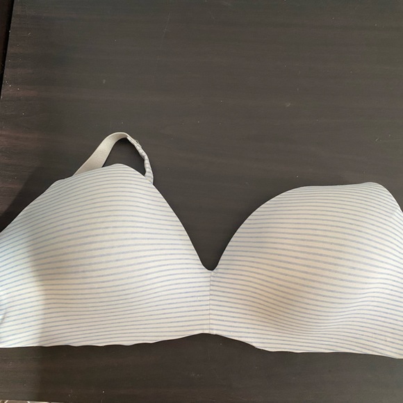 COPY - Wire free nursing bra - Picture 1 of 2